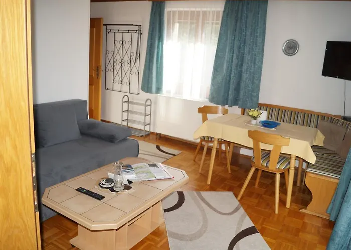 公寓 Karwendelblick 蒂罗尔-泽费尔德