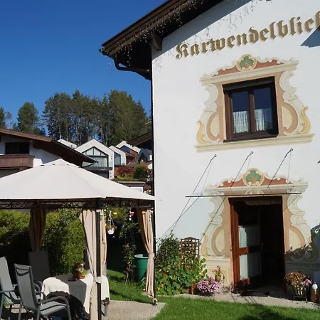 Karwendelblick Апартаменти *